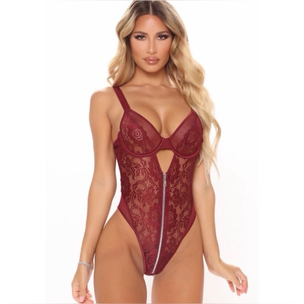 Fashion Nova NWT See You in the Bedroom lace zipper teddy, large - Picture 4 of 5